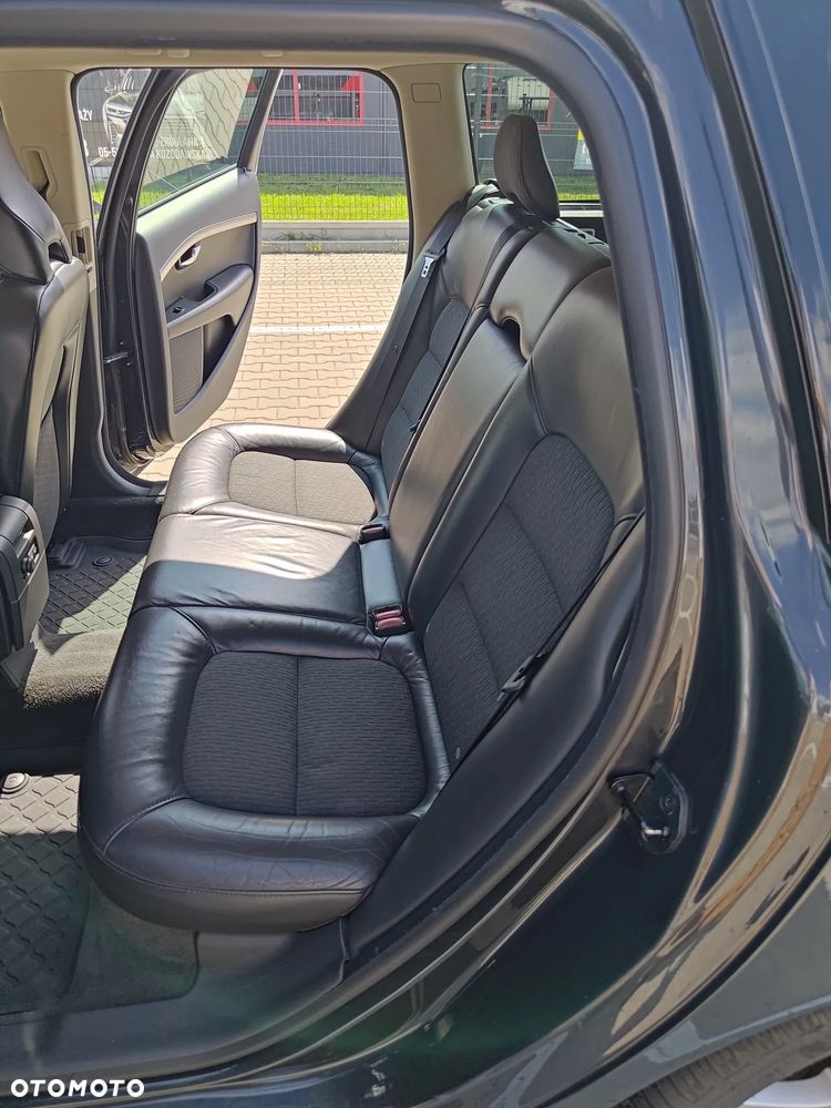 Volvo V70 2.0 Momentum - 18
