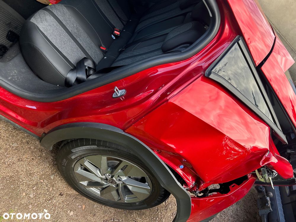 Peugeot 408 1.2 PureTech Allure S&S EAT8 - 4