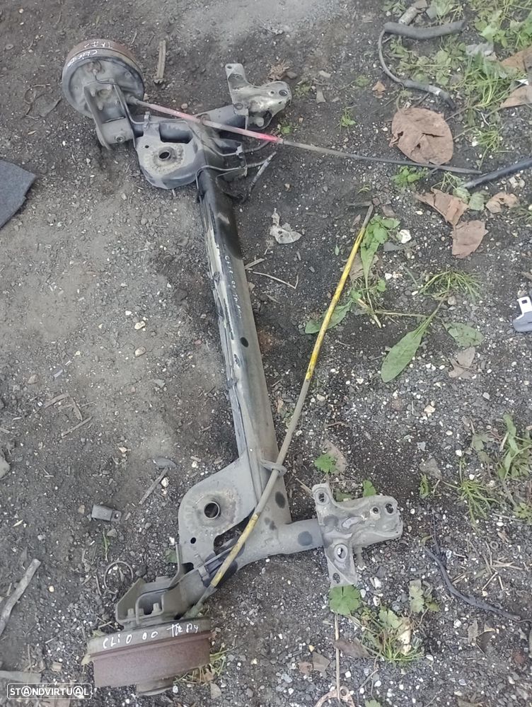 Eixo traseiro Renault Clio  2000 - 1