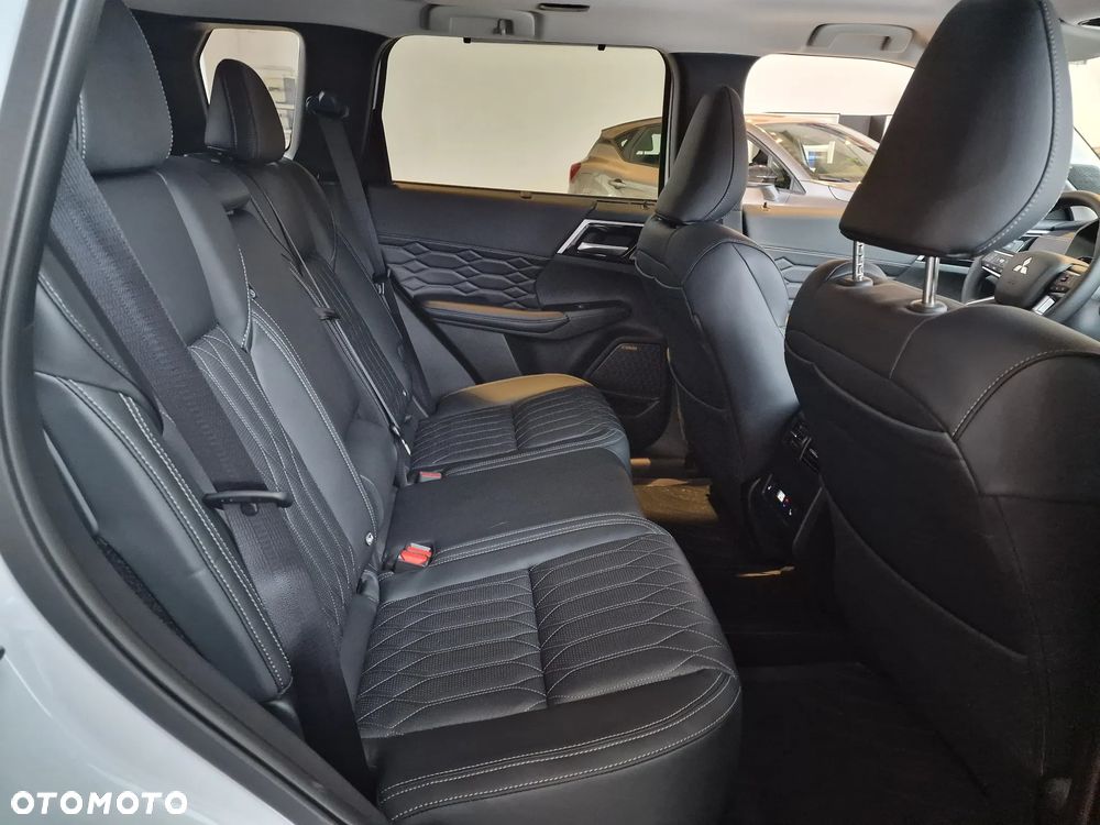 Mitsubishi Outlander Instyle - 11