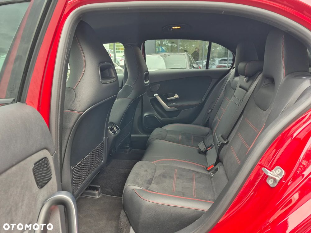 Mercedes-Benz Klasa A 200 AMG Line 7G-DCT - 24