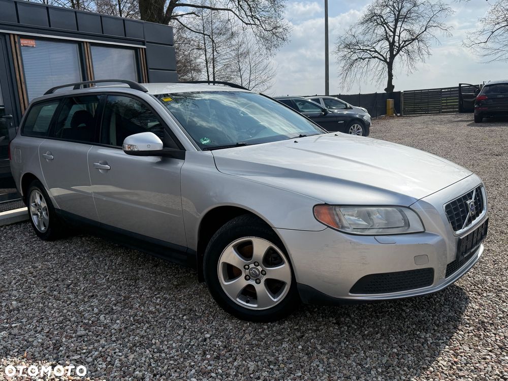 Volvo V70 2.0 - 25