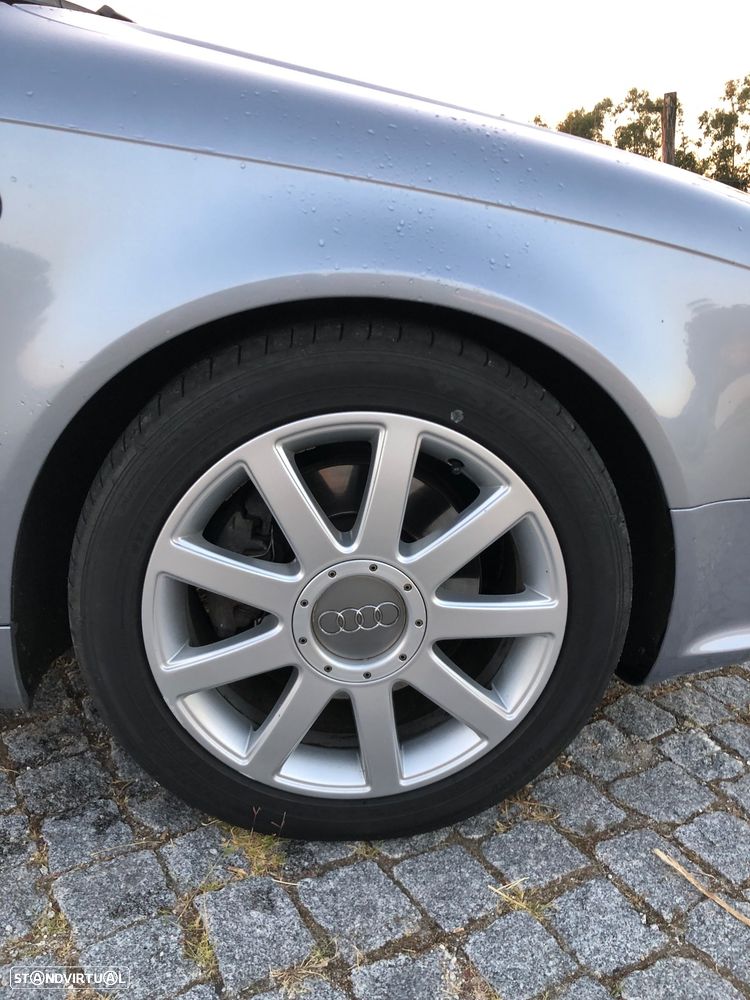 Audi A4 Avant 2.0 TDi - 3