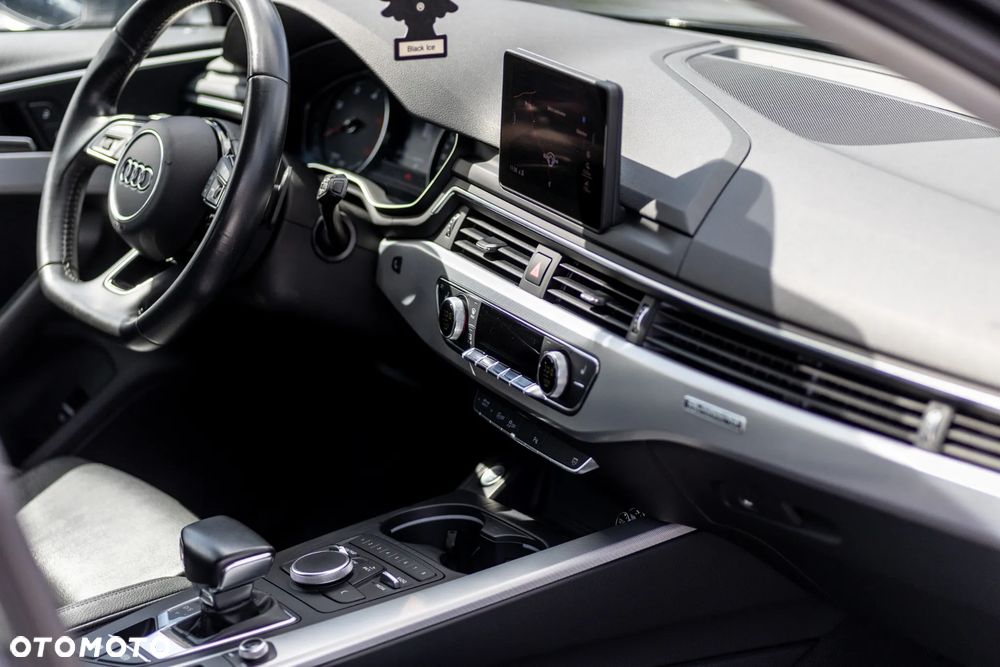 Audi A4 Avant 40 TDI quattro S tronic S line - 9
