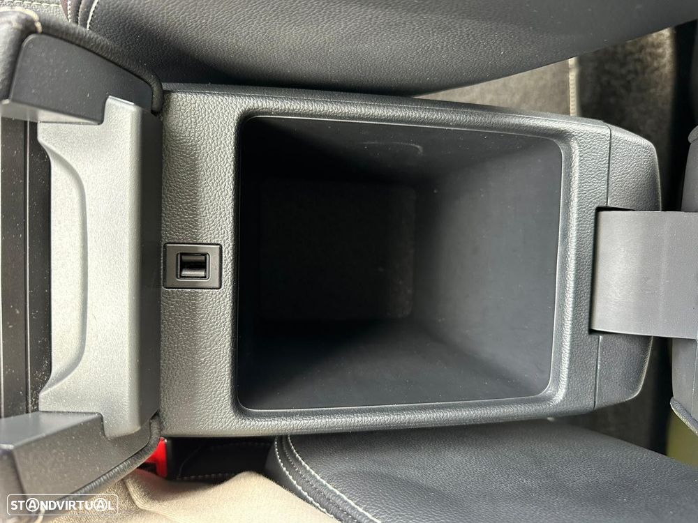 MG ZS EV Luxury - 27