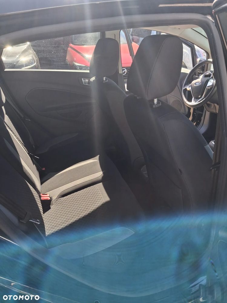 Ford Fiesta - 11