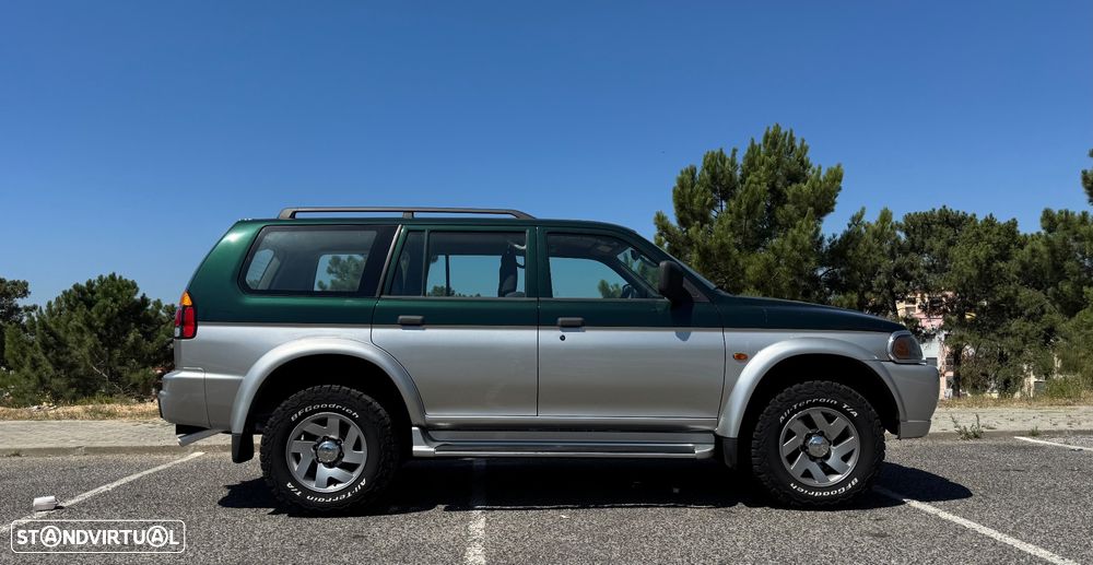 Mitsubishi Pajero Sport 2.5 TD GLS - 10