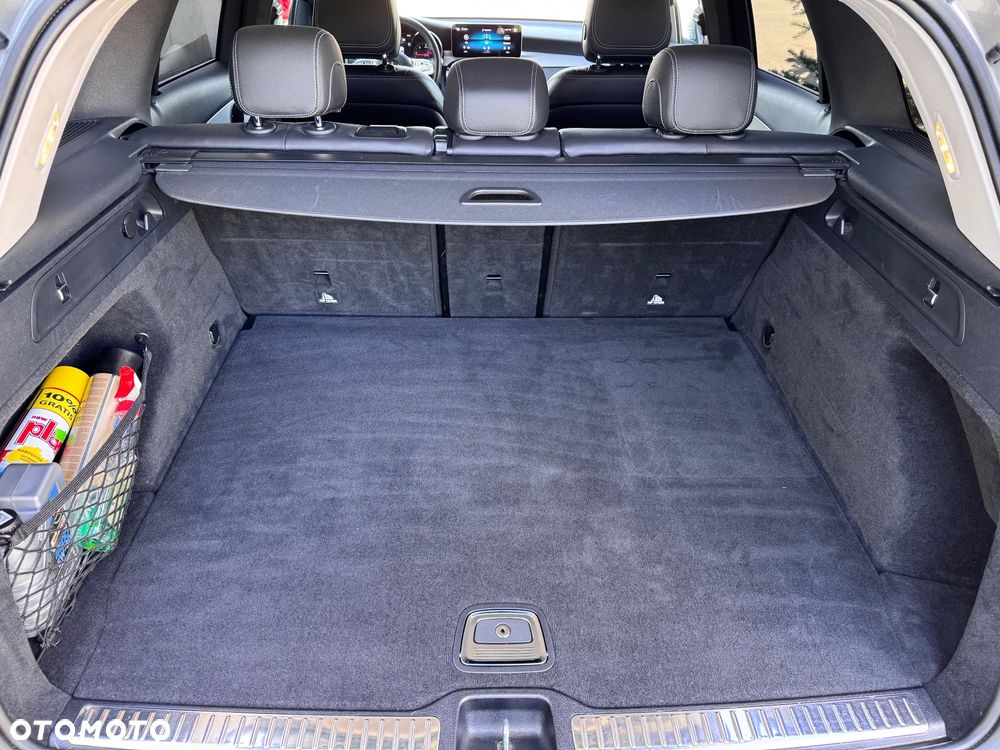 Mercedes-Benz GLC 220 d 4Matic 9G-TRONIC AMG Line - 11