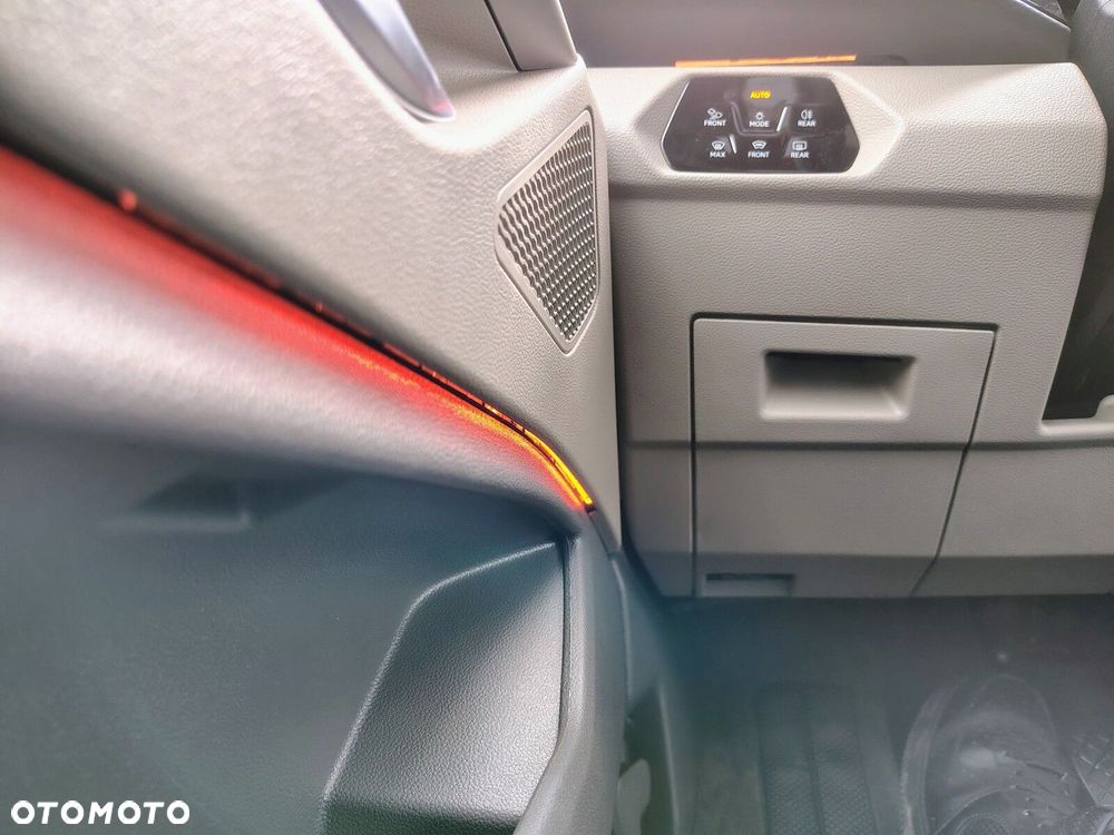 Volkswagen multivan Nowy Multivan L2 2.0 TDI 150 KM DSG 7 biegowa FWD - 17