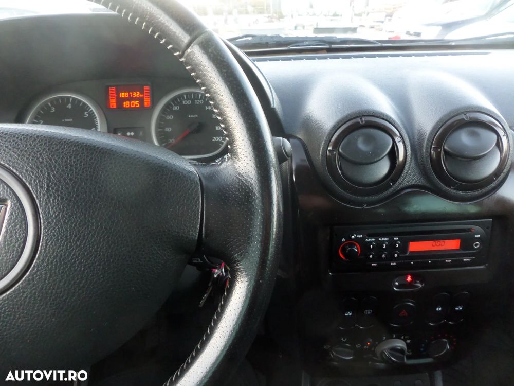 Dacia Duster 1.5 dCi 4x4 Prestige - 32