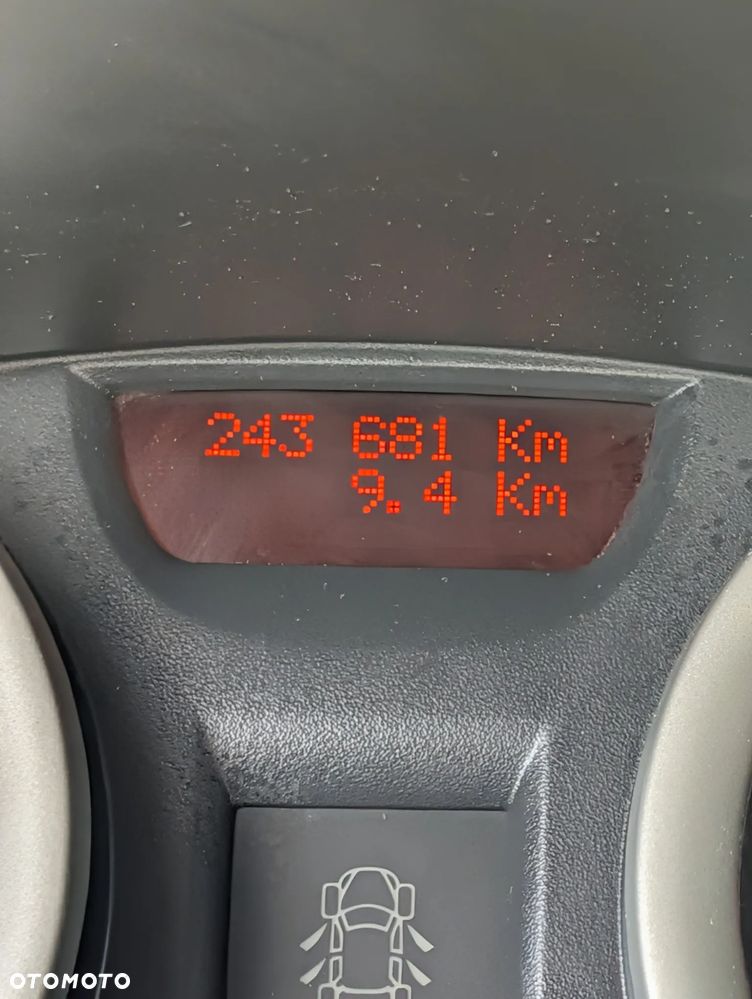 Renault Megane 1.5 dCi Confort Authentique - 13
