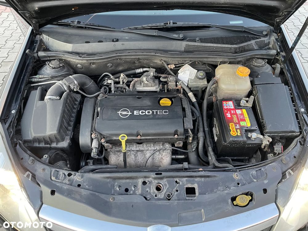 Opel Astra GTC 1.8 - 15