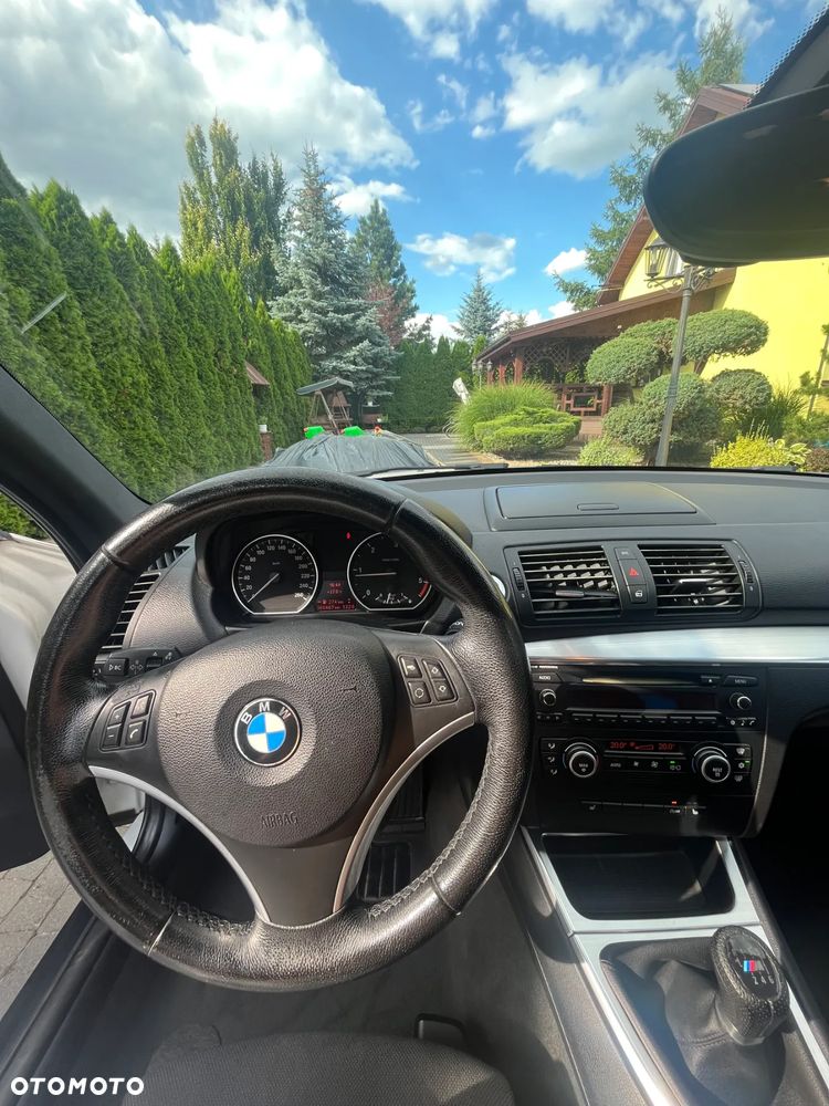 BMW Seria 1 120d DPF Edition Sport - 9