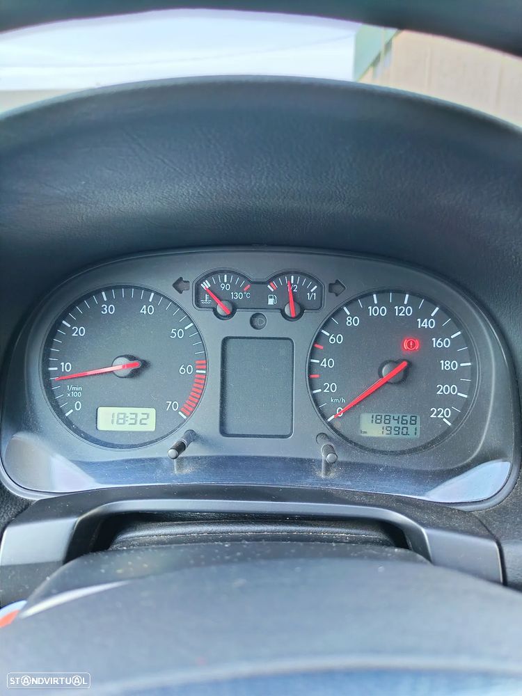 VW Golf 1.4i Conceptline - 15