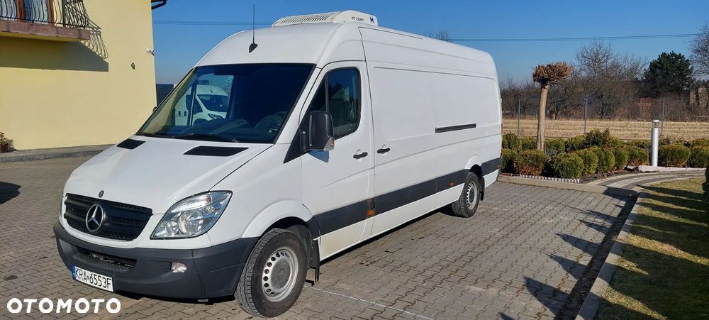 Mercedes-Benz Sprinter - 2