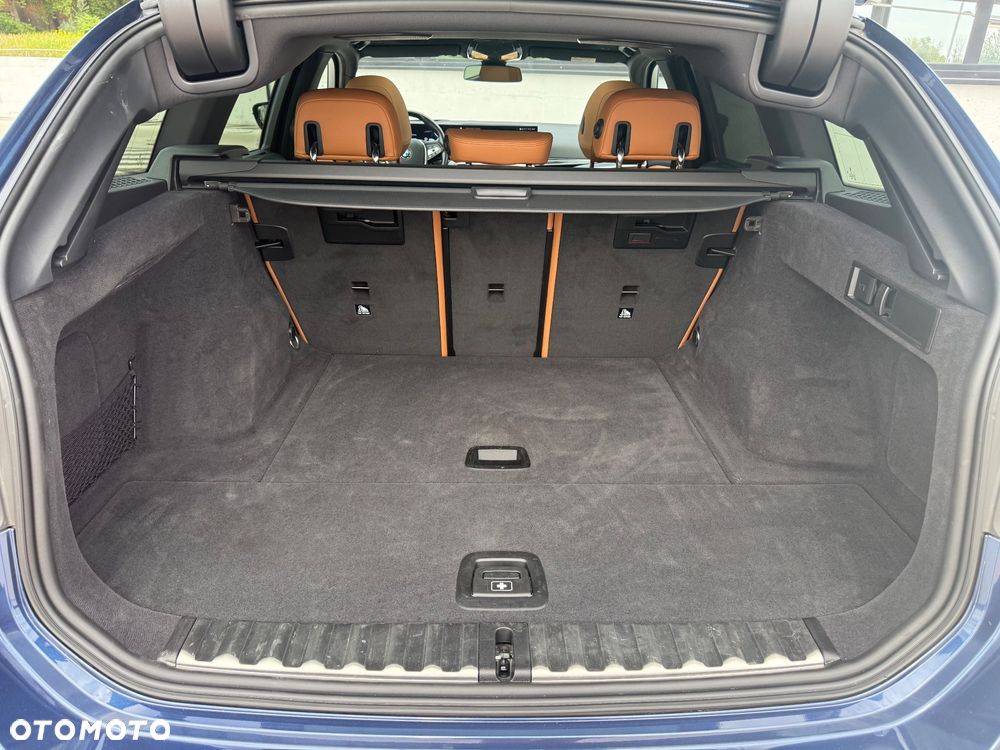 BMW Seria 3 318d Touring M Sport - 33