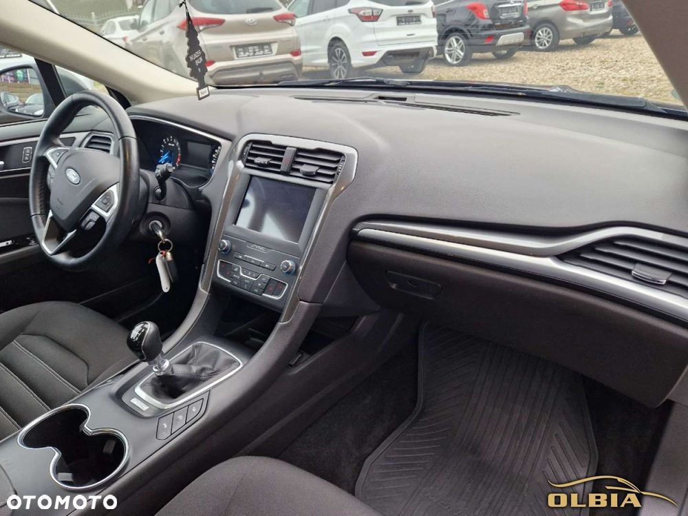 Ford Mondeo - 18