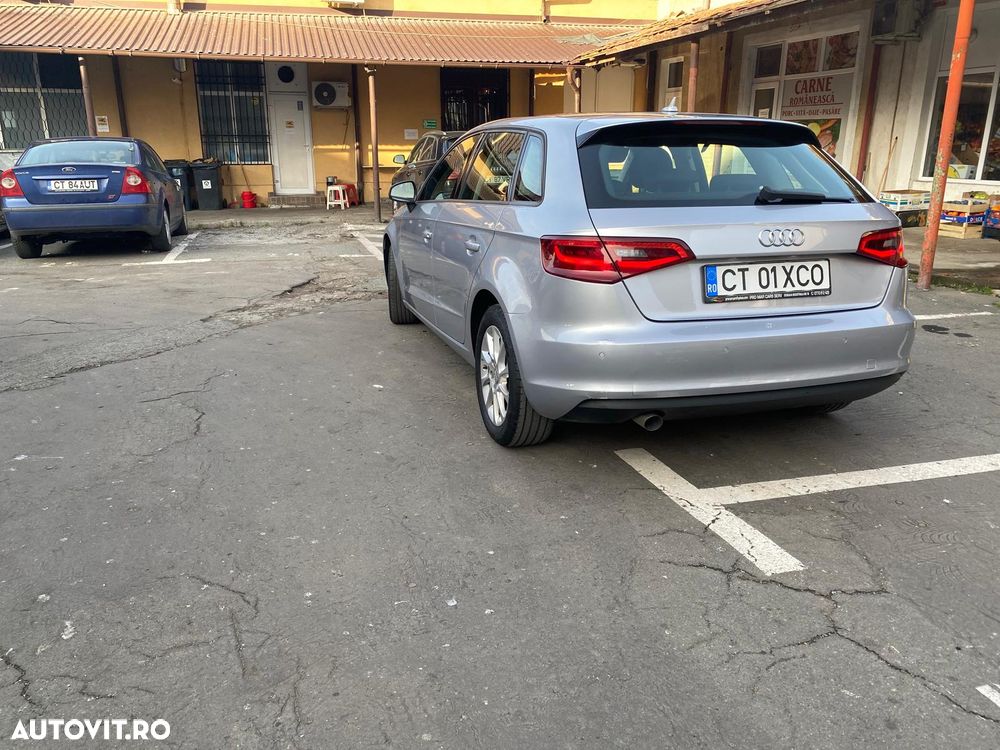 Audi A3 1.6 TDI Sportback S tronic design - 5