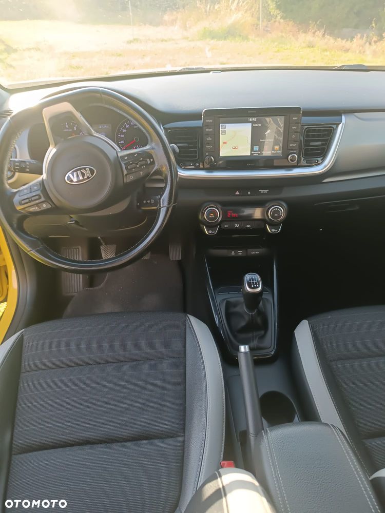 Kia Stonic - 10