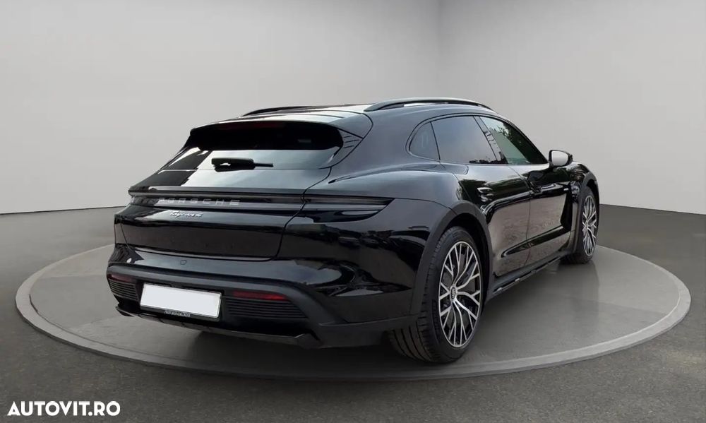 Porsche Taycan 4 - 8