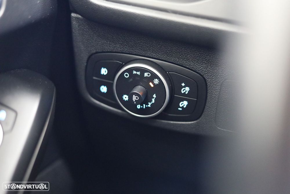 Ford Focus SW 1.5 TDCi EcoBlue Active Aut. - 28