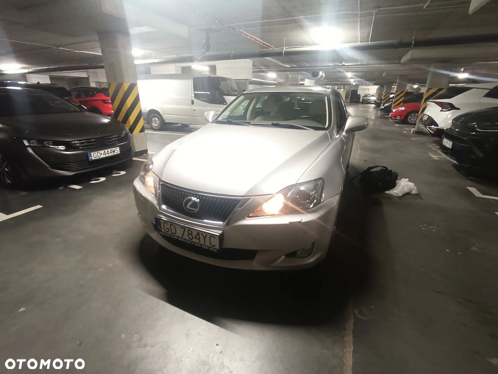 Lexus IS 220 D Prestige - 14