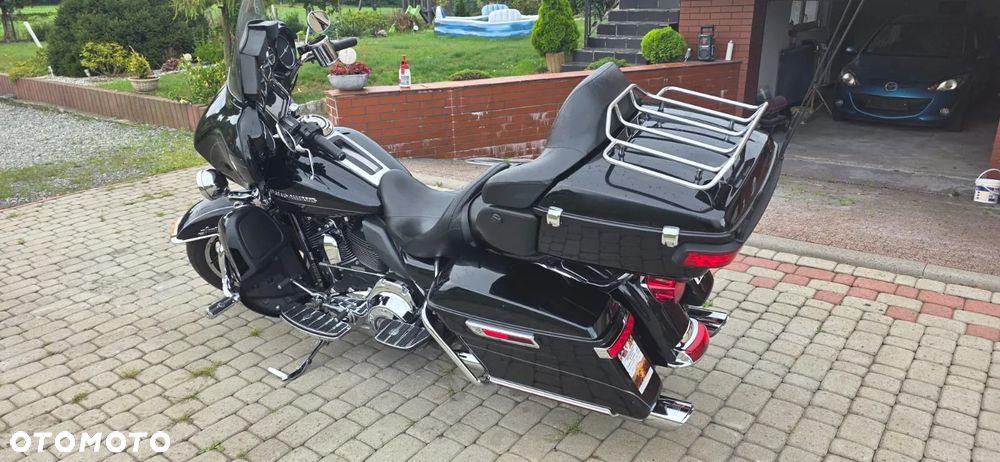Harley-Davidson FLH Electra Glide - 2