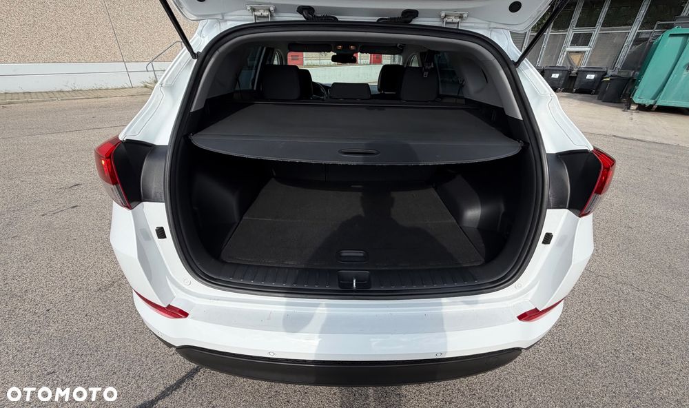 Hyundai Tucson 1.6 GDI BlueDrive Style 2WD - 16
