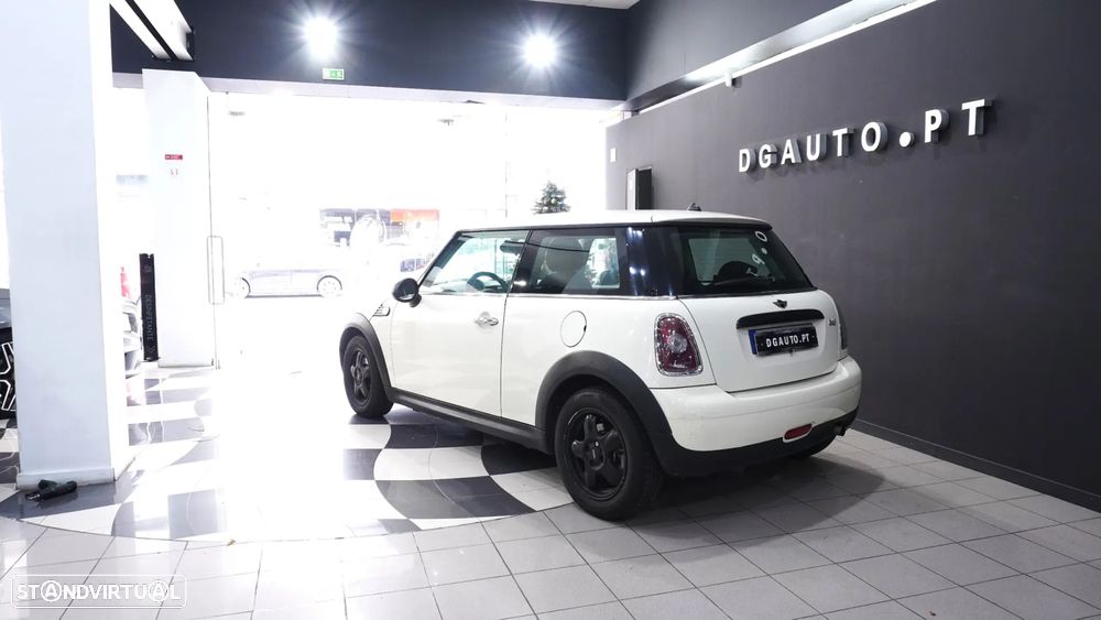 MINI 3 Portas One - 9