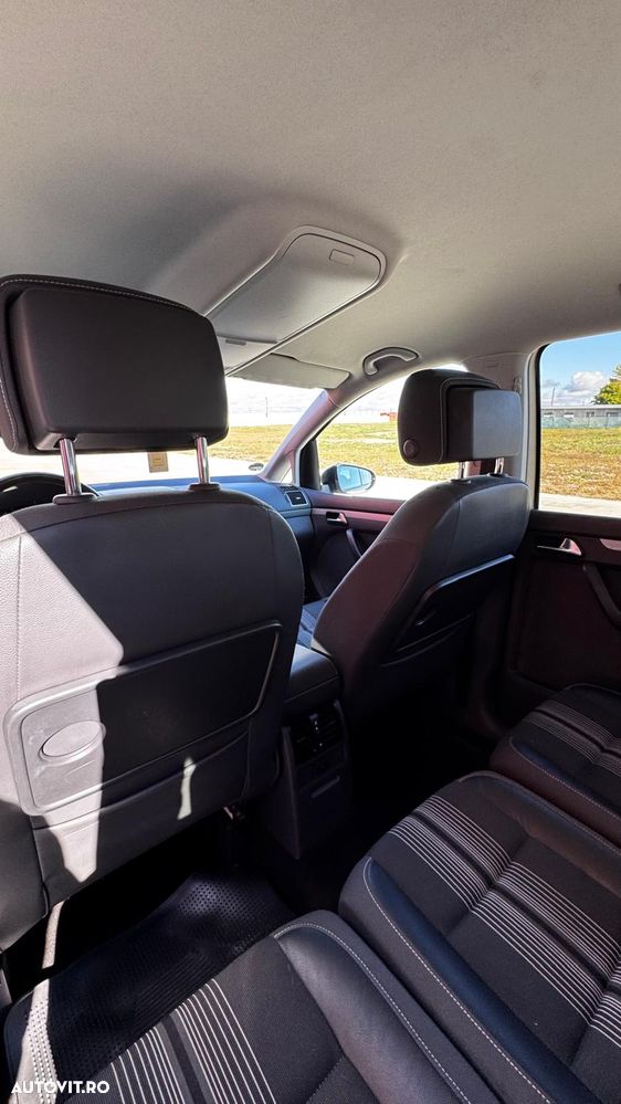 Volkswagen Touran 1.4 TSI DSG MATCH - 15