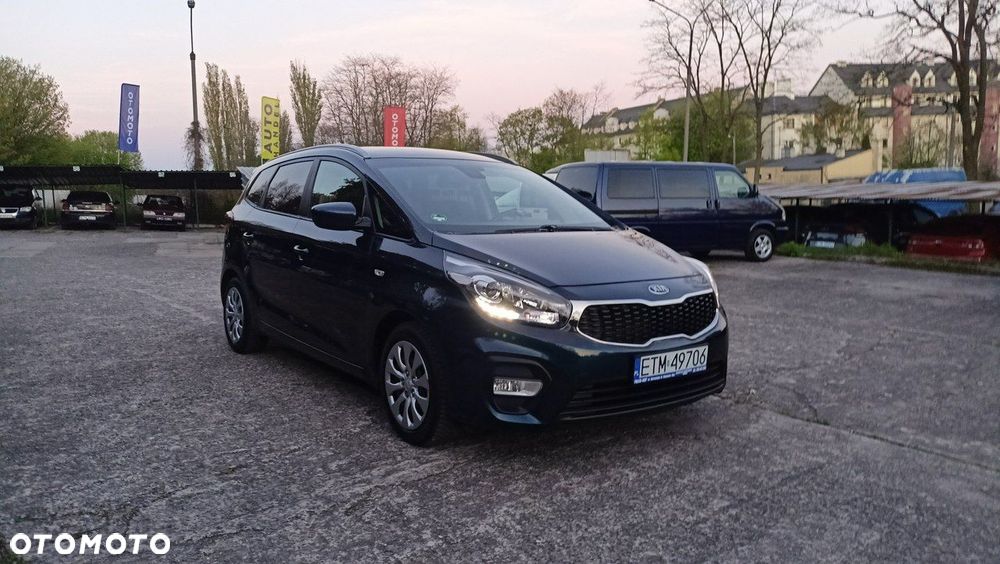 Kia Carens 1.7 CRDi L 7os - 6