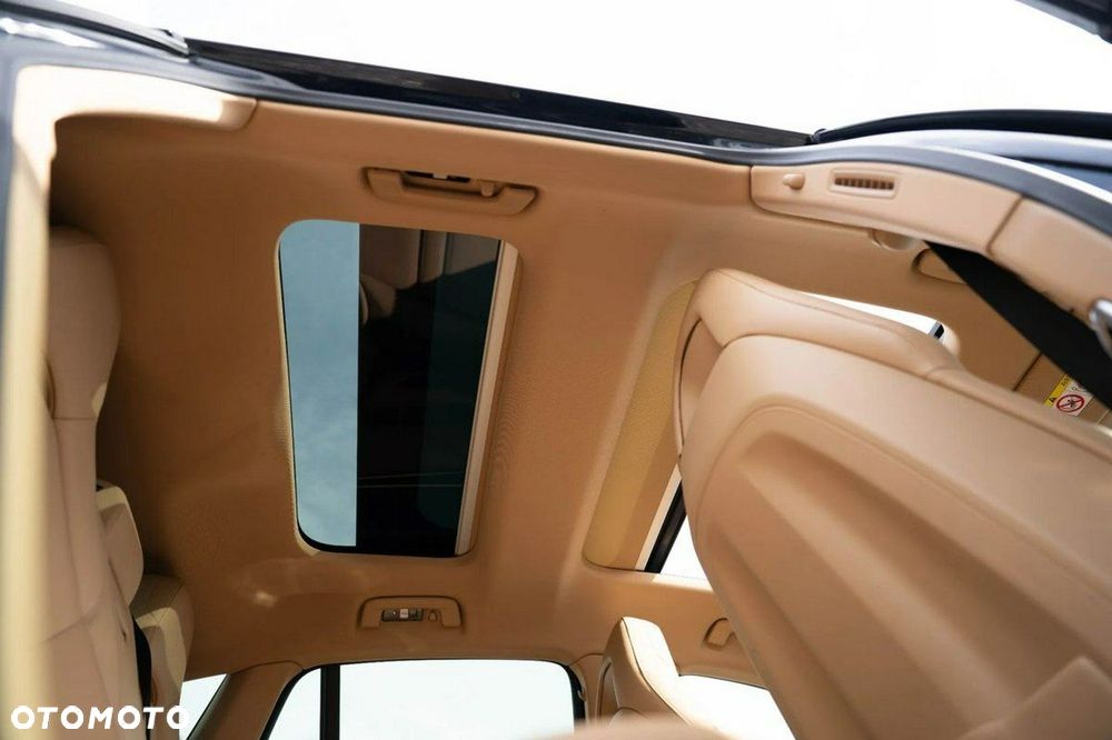Porsche Panamera 4 E-Hybrid Platinum Edition - 31