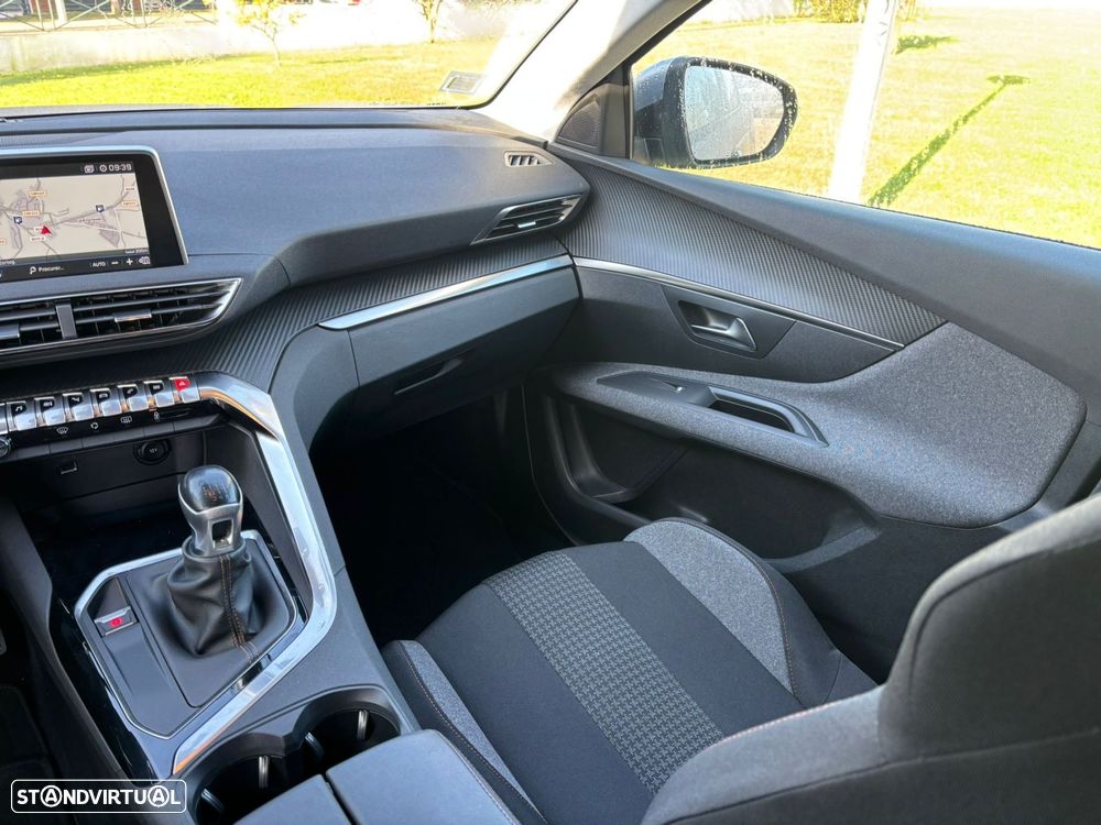 Peugeot 3008 1.5 BlueHDi Active - 29