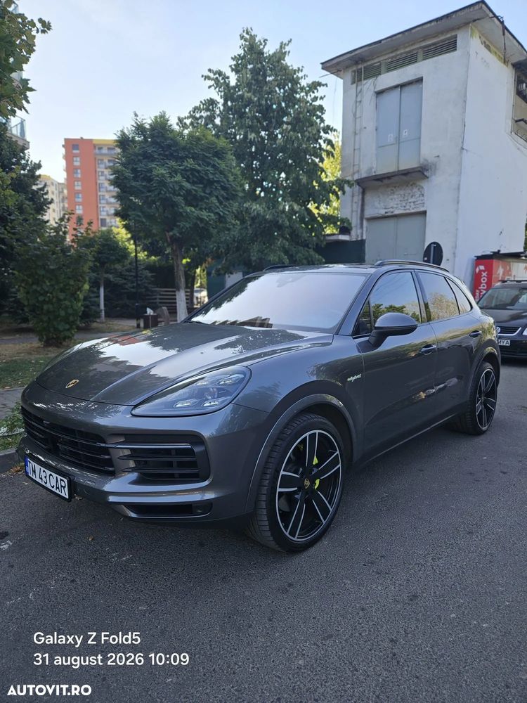 Porsche Cayenne Standard - 1