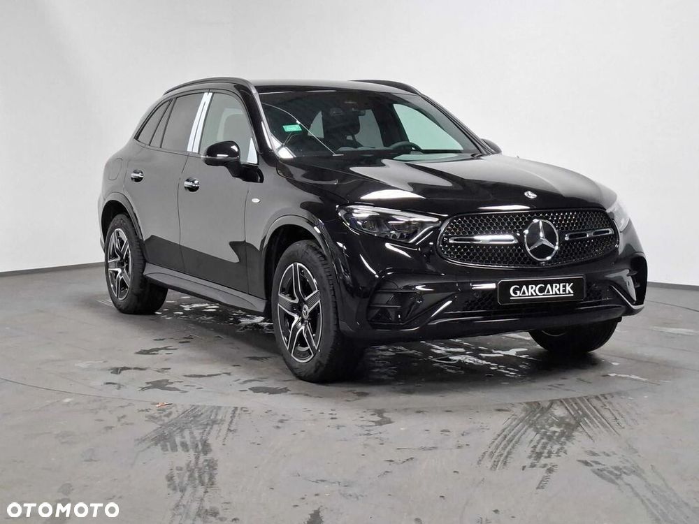 Mercedes-Benz GLC 300 e 4-Matic AMG Line - 4
