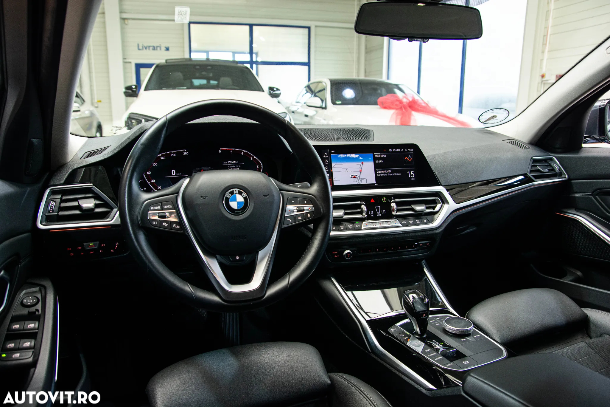 BMW Seria 3 320d Aut. Sport Line - 32
