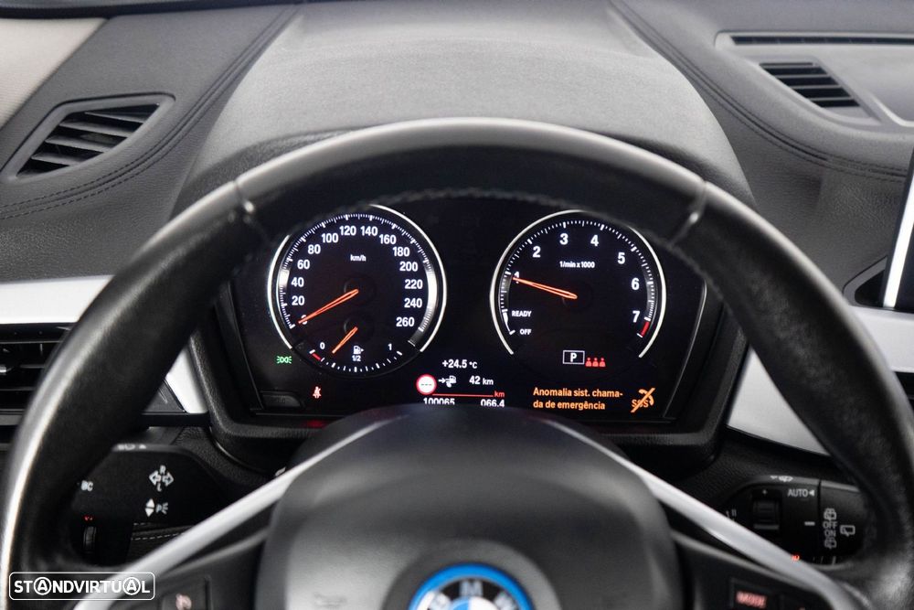 BMW X2 25 e xDrive GoldPlay - 27