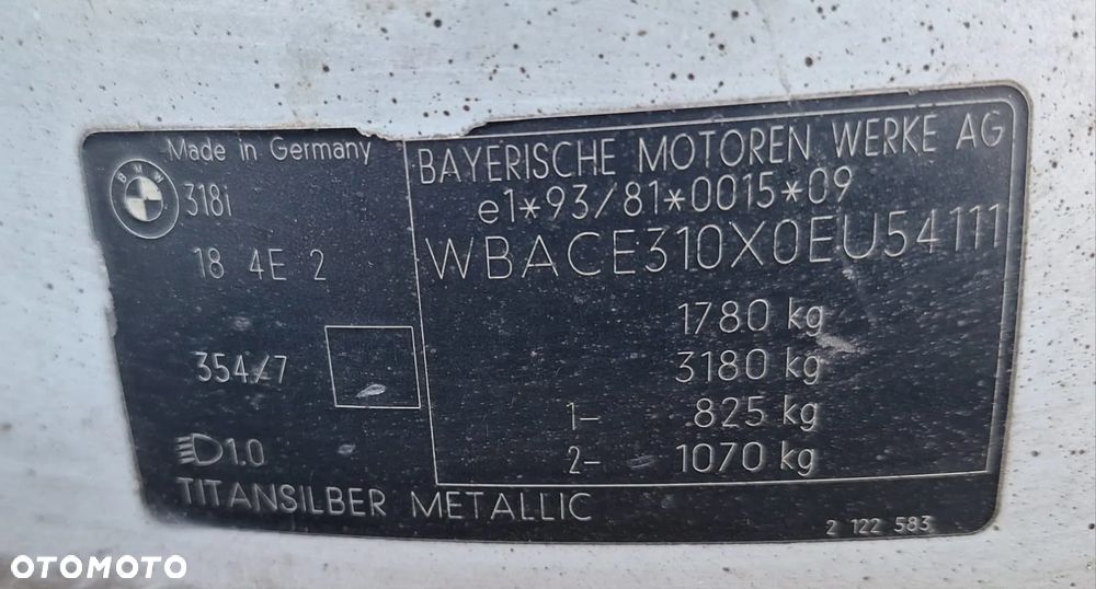 BMW Seria 3 318i - 2