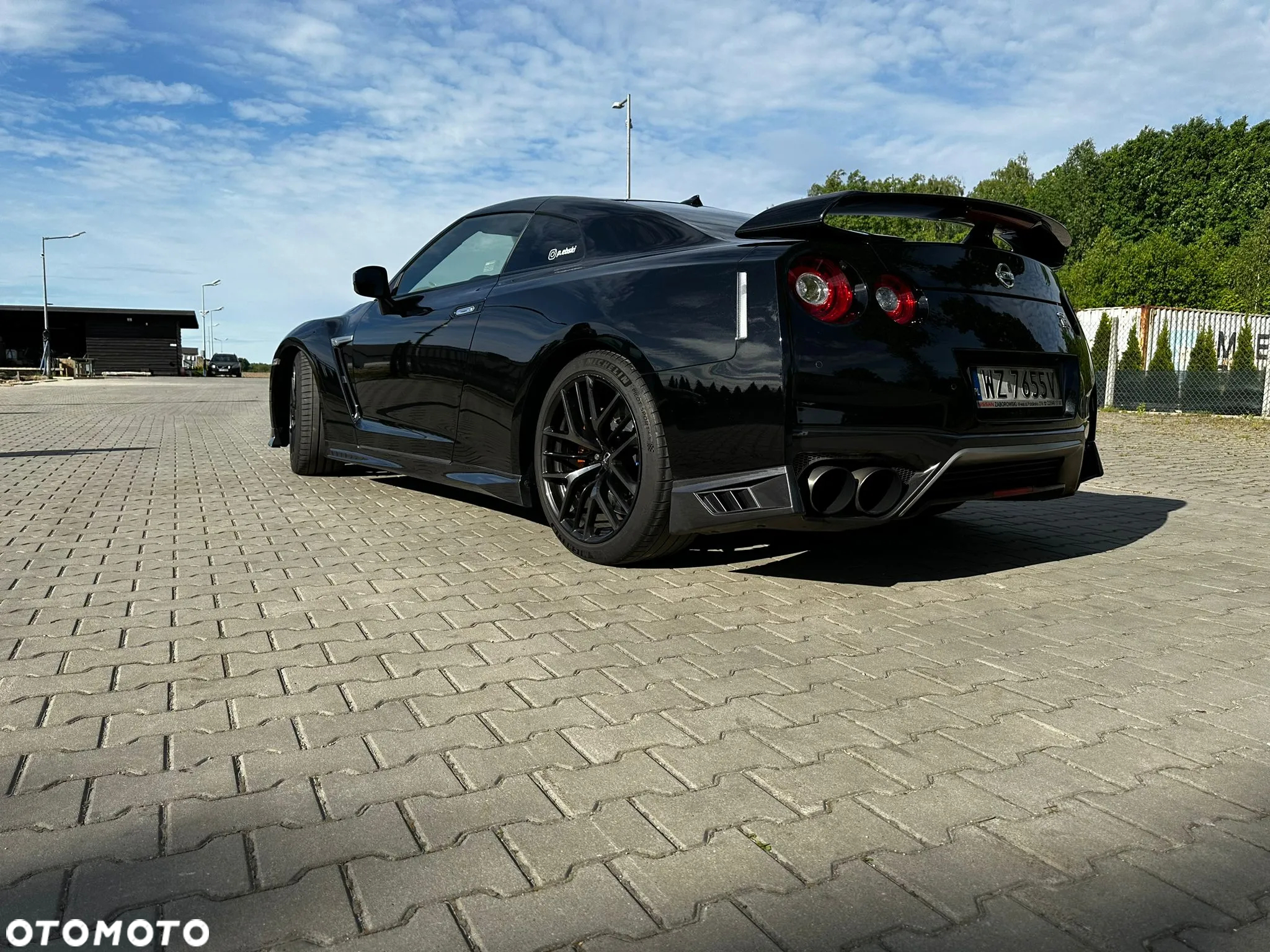 Nissan GT-R Prestige - 15