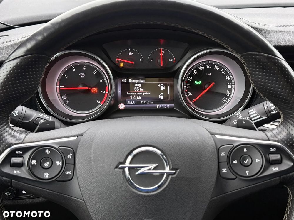 Opel Insignia - 12