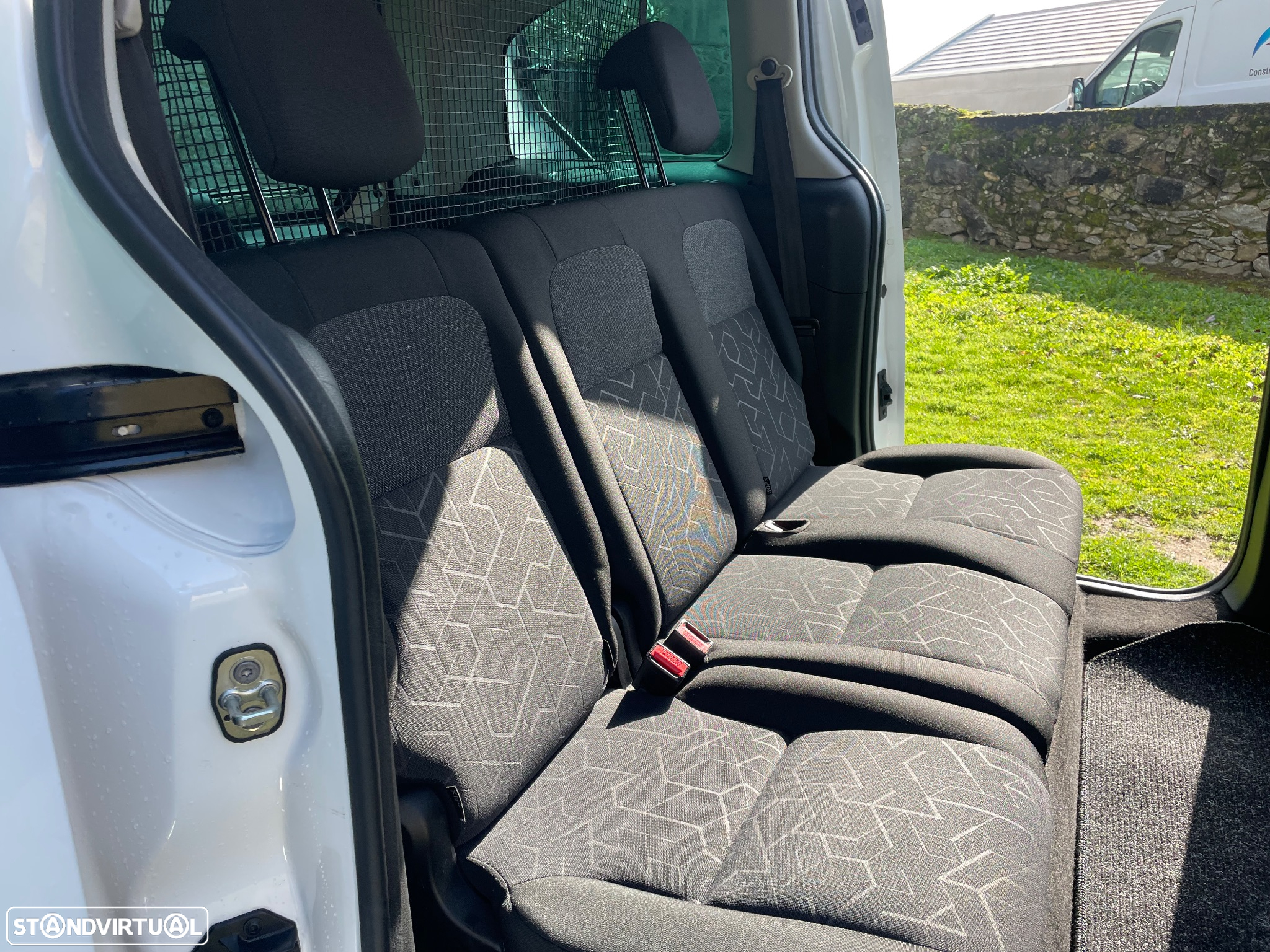 Peugeot Partner 1.6 BlueHDi Outdoor - 3