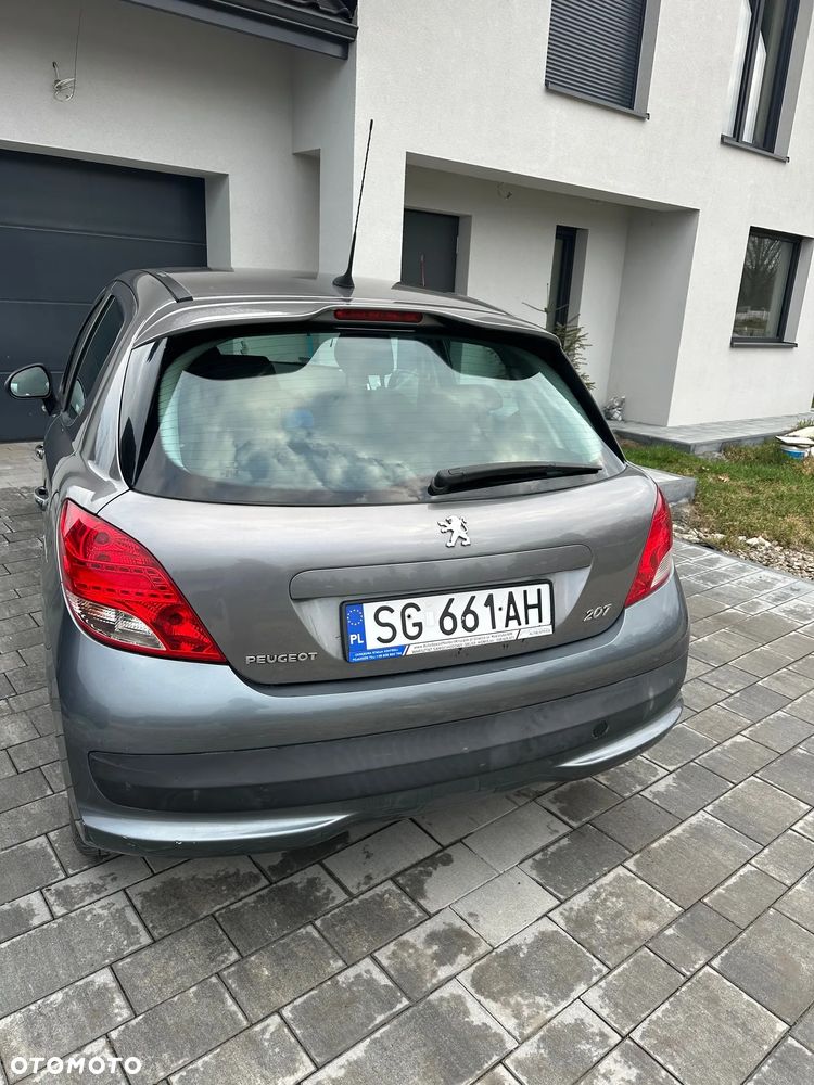 Peugeot 207 - 4