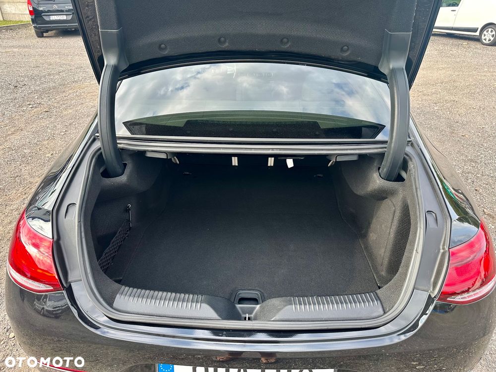 Mercedes-Benz CLS 350 9G-TRONIC AMG Line - 23