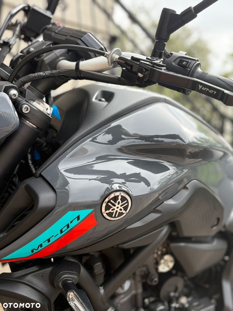 Yamaha MT - 5