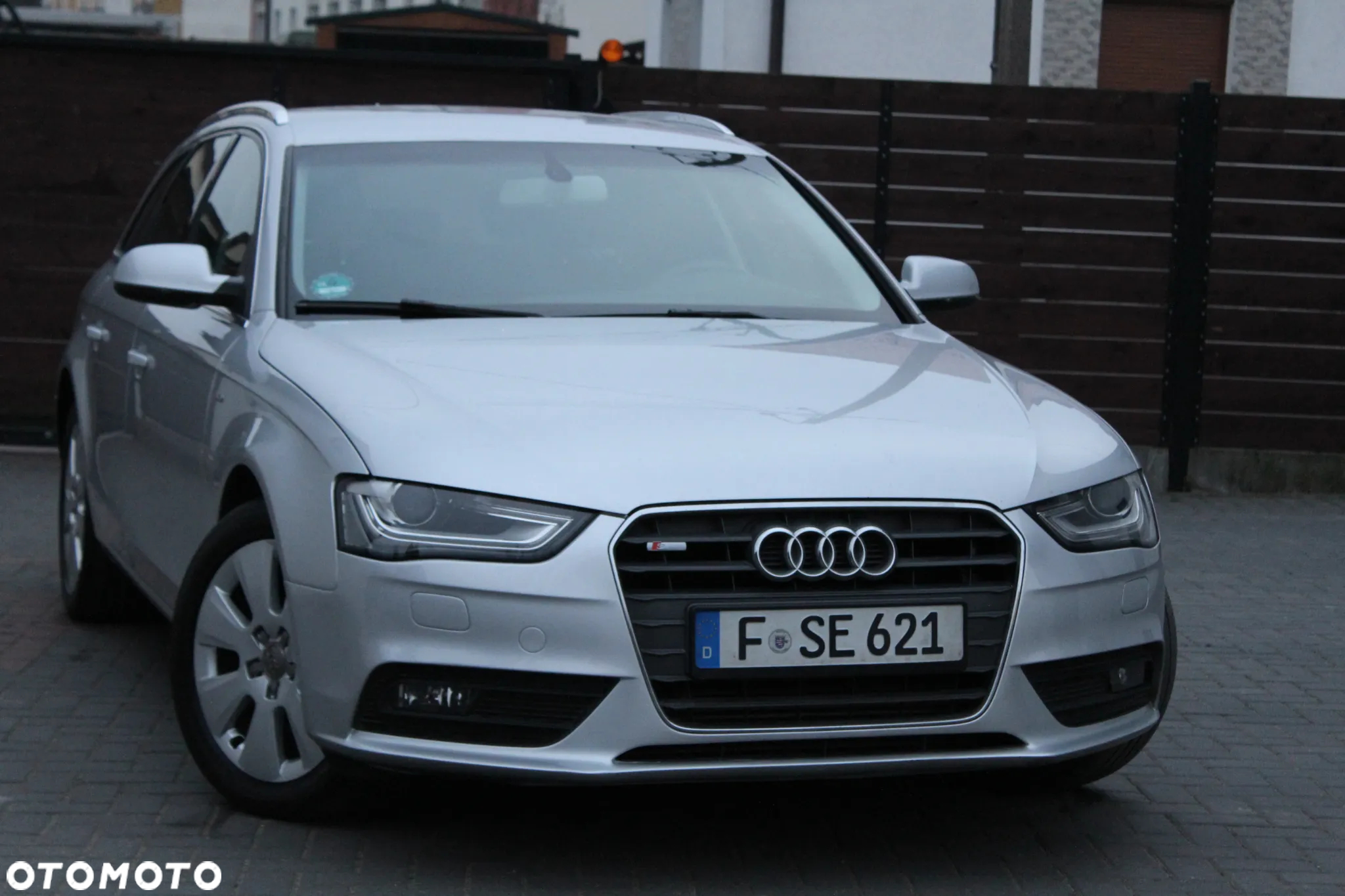 Audi A4 2.0 TDI Limited Edition - 13