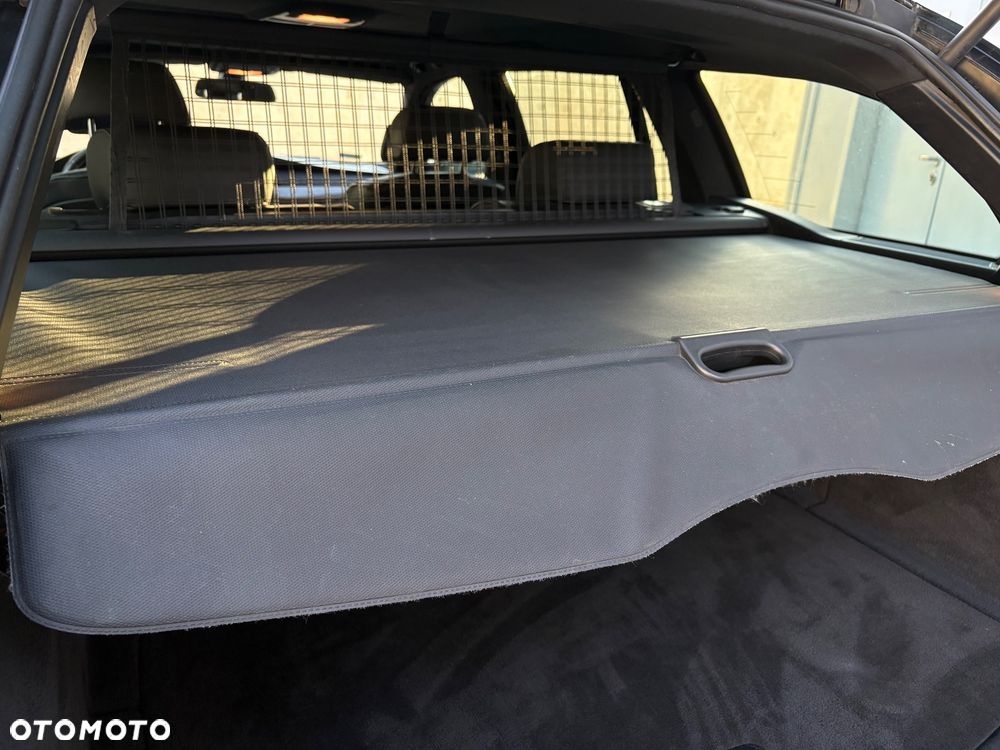 BMW Seria 5 530d - 28