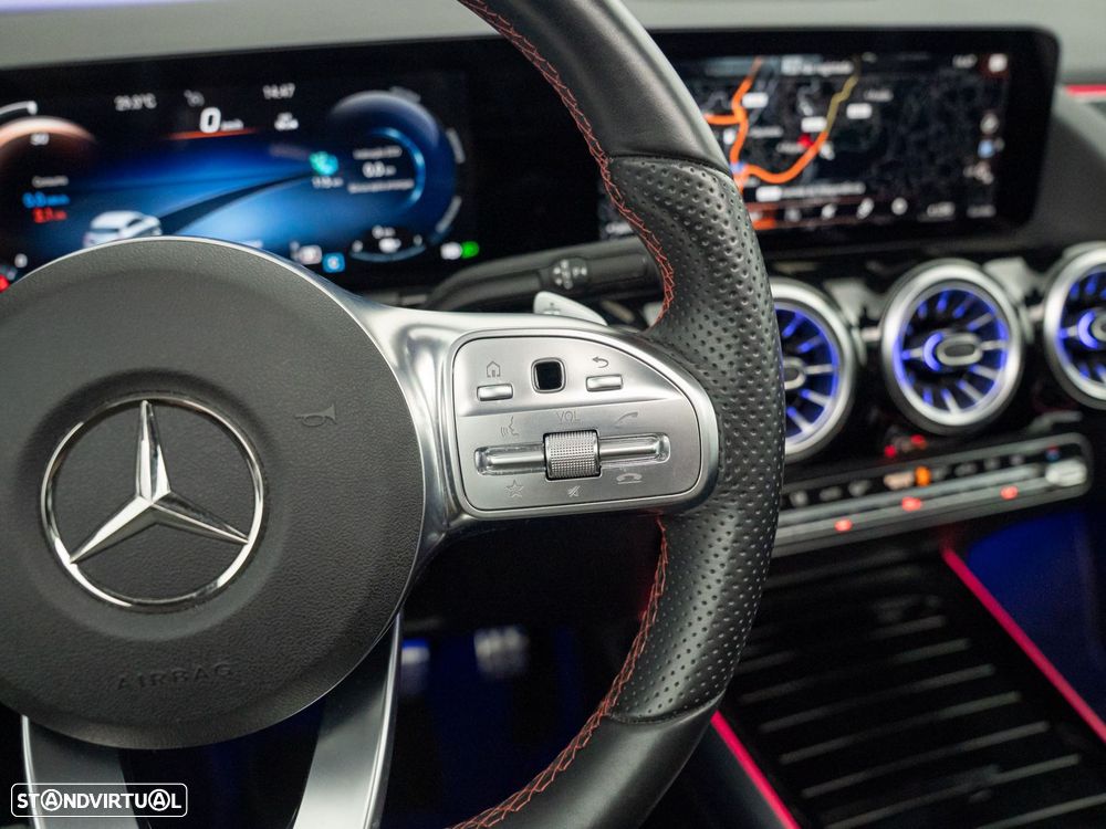 Mercedes-Benz GLA 250 e AMG Line - 25