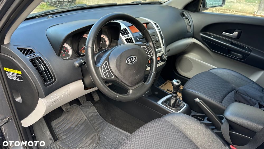 Kia Ceed 1.4 Comfort + - 20