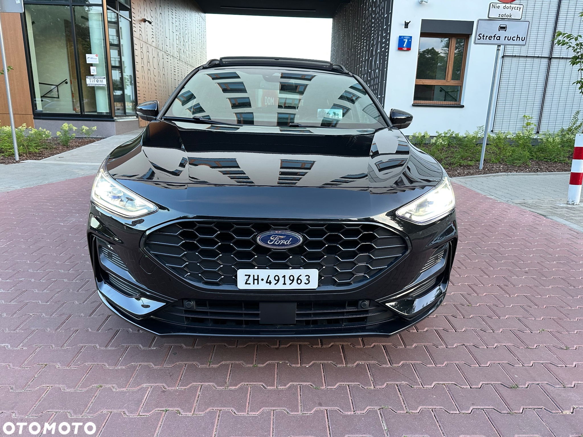 Ford Focus Turnier 1.0 EcoBoost Hybrid ST-LINE X - 18