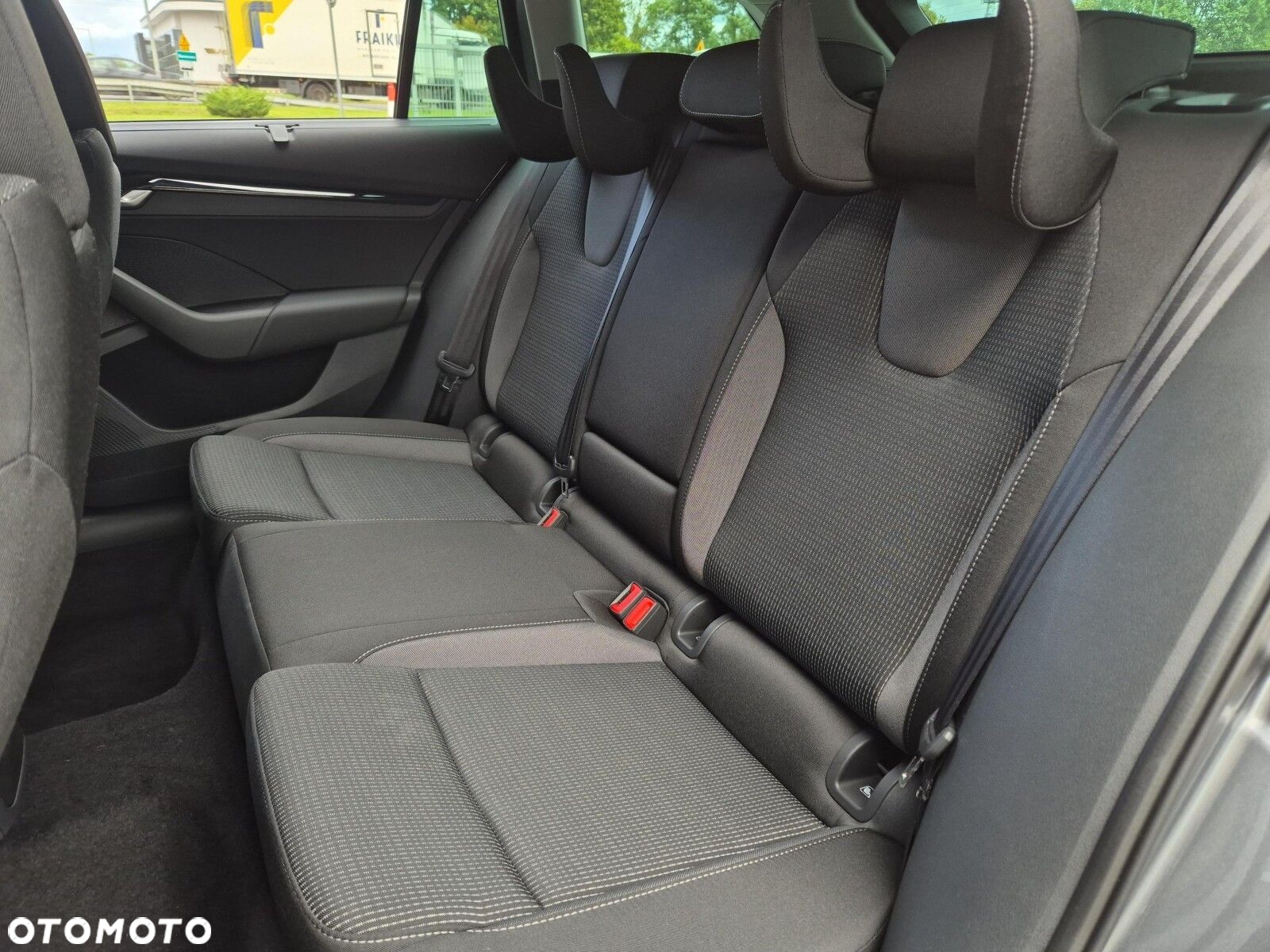 Skoda Octavia 2.0 TDI Selection DSG - 15